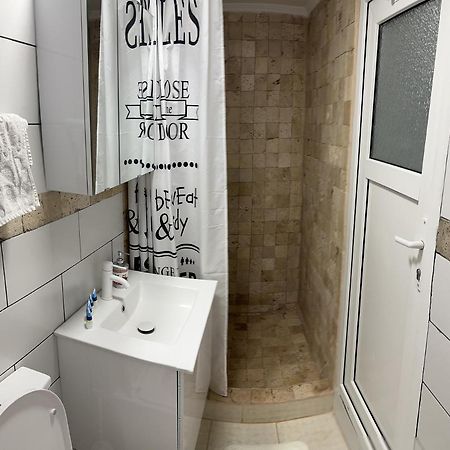 Apartamnet Regim Hotelier Βουκουρέστι Εξωτερικό φωτογραφία